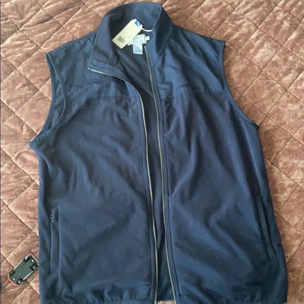 Southern tide vest